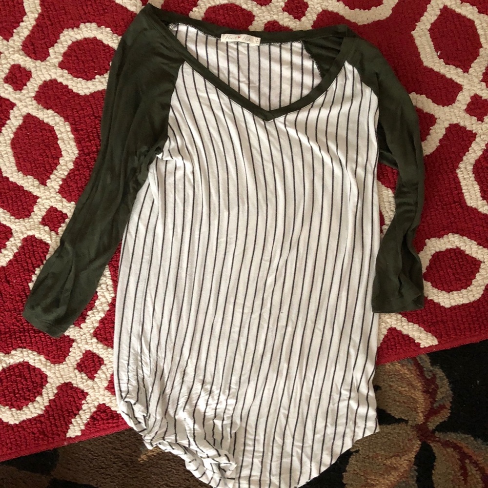 3/4 length shirt